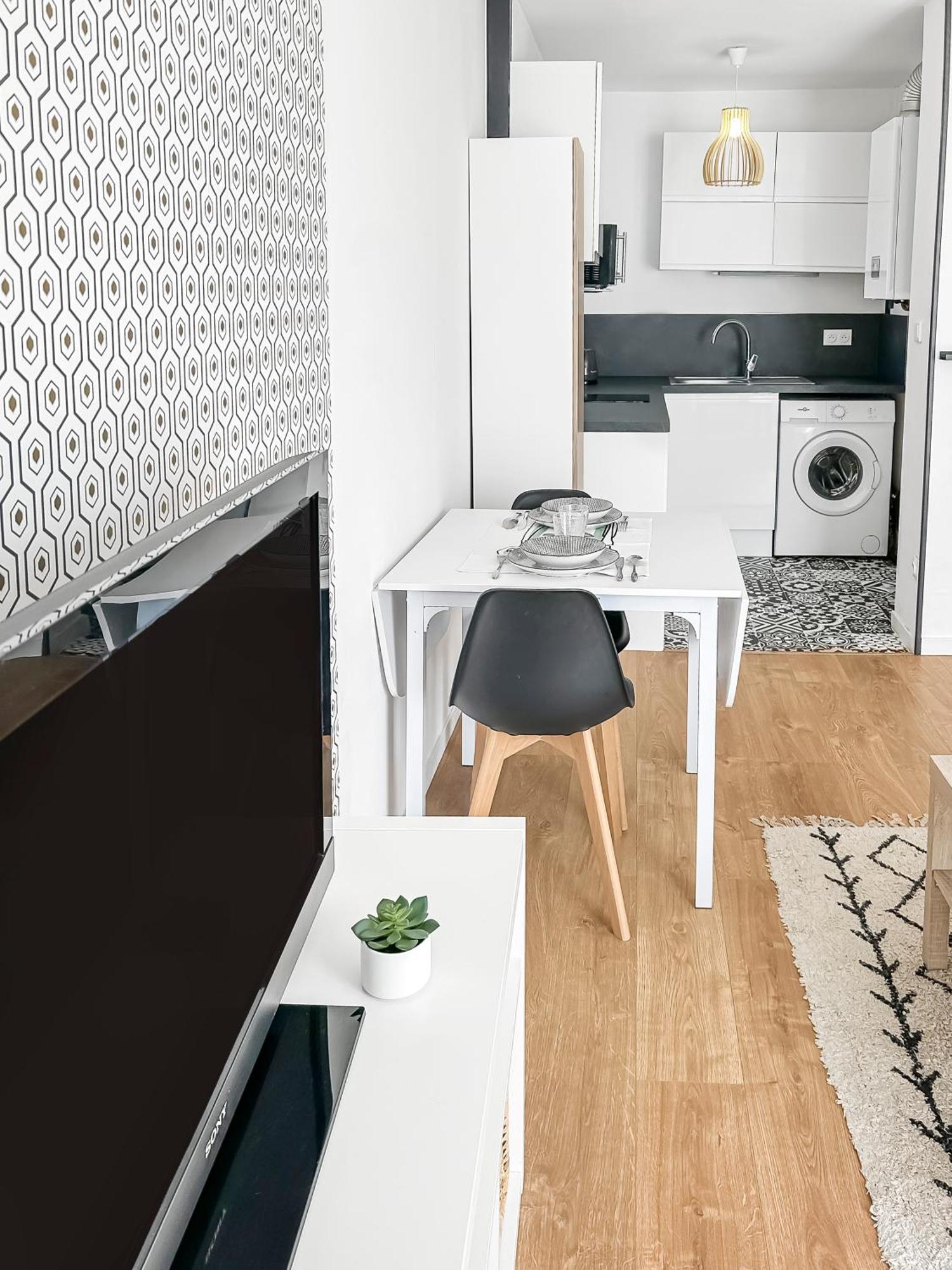 Appartement Lumineux, Wi-Fi Et Parking Prive Ниор Екстериор снимка