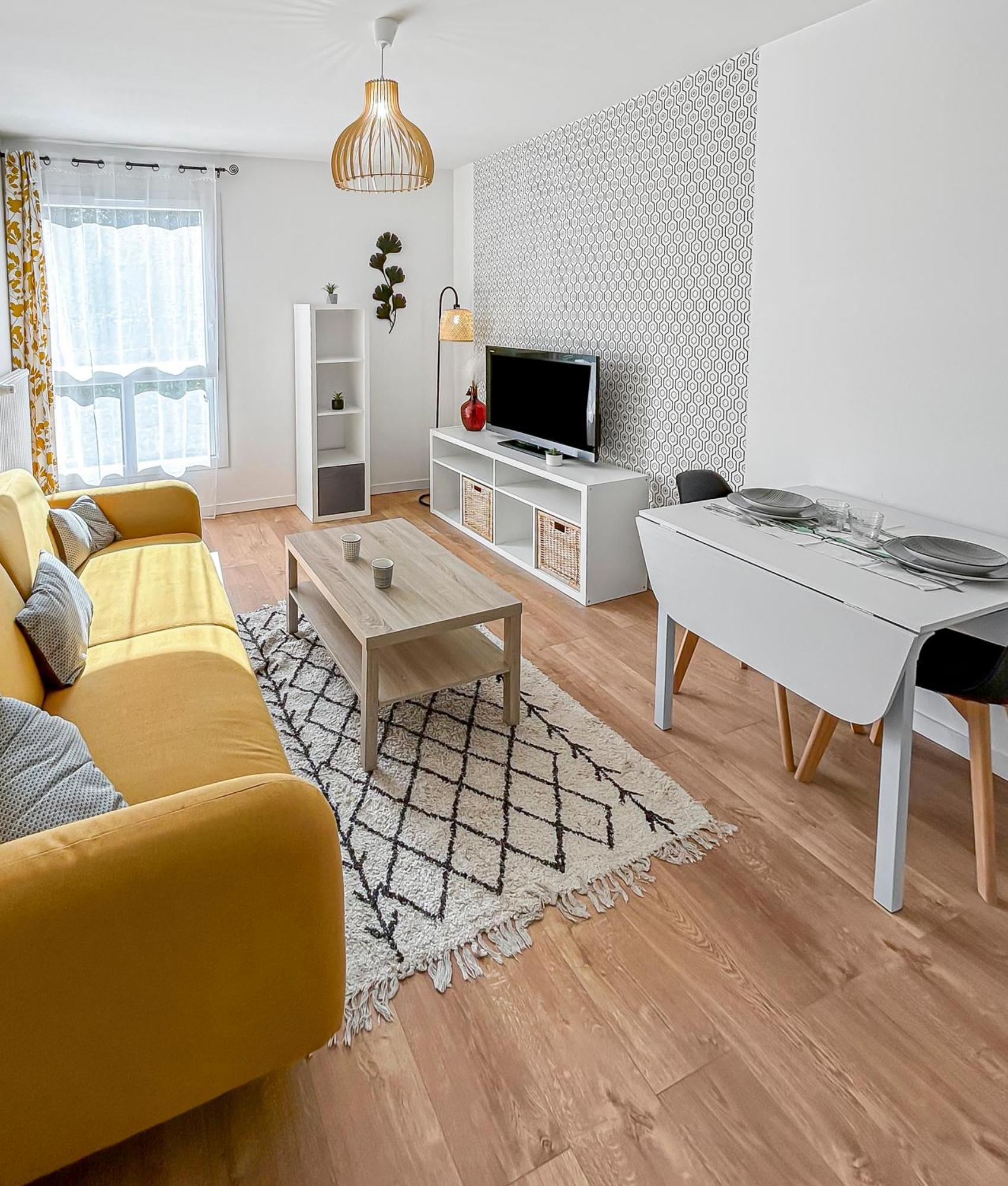 Appartement Lumineux, Wi-Fi Et Parking Prive Ниор Екстериор снимка